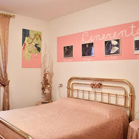 Margherita Le Fiabe Oda ve Kahvaltı SantʼAgata Feltria