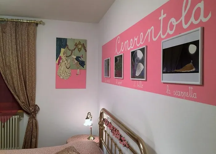 Margherita Le Fiabe Oda ve Kahvaltı SantʼAgata Feltria